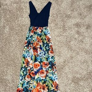 Le Lis Floral Summer Maxi Dress size M